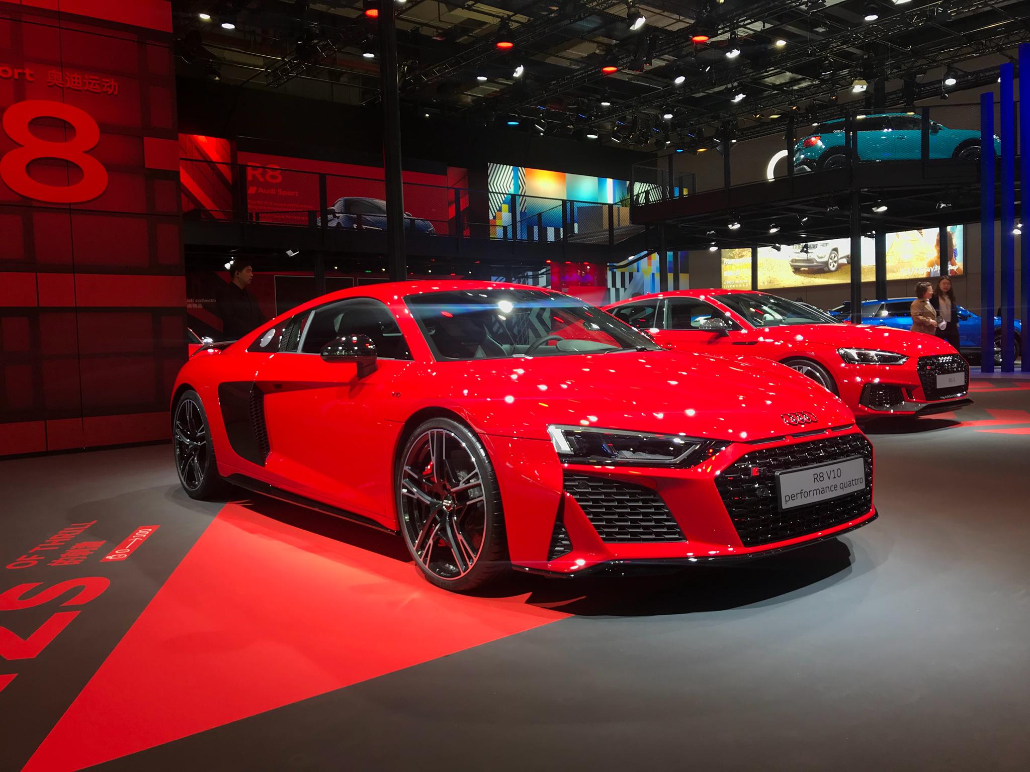 2018-10-20直播车市100万以上跑车汽车资讯奥迪r8奥迪奥迪r8的魅力!