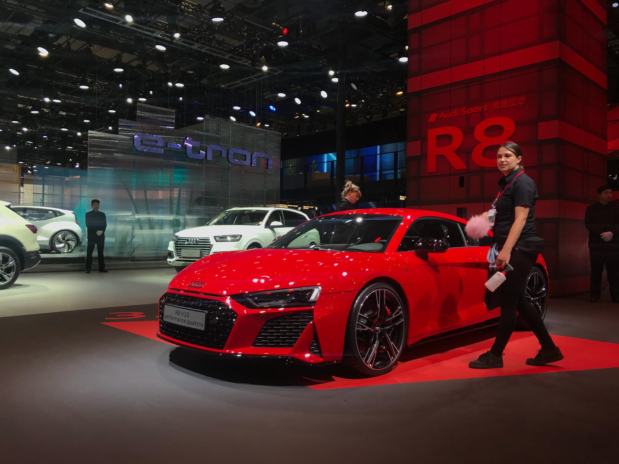 奥迪r8红色诱惑