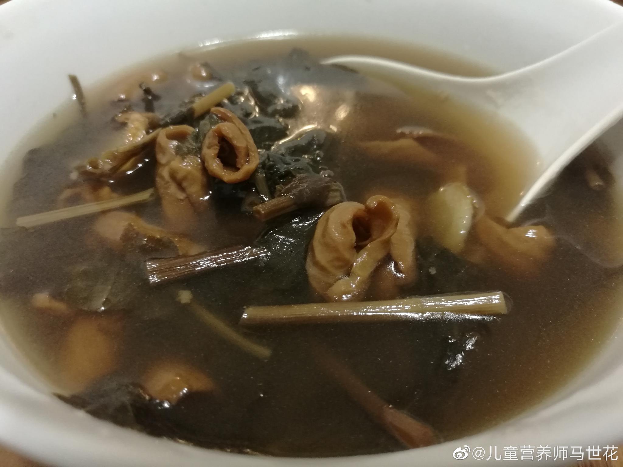 夏季心火旺,苦味能泄暑热和燥暑湿