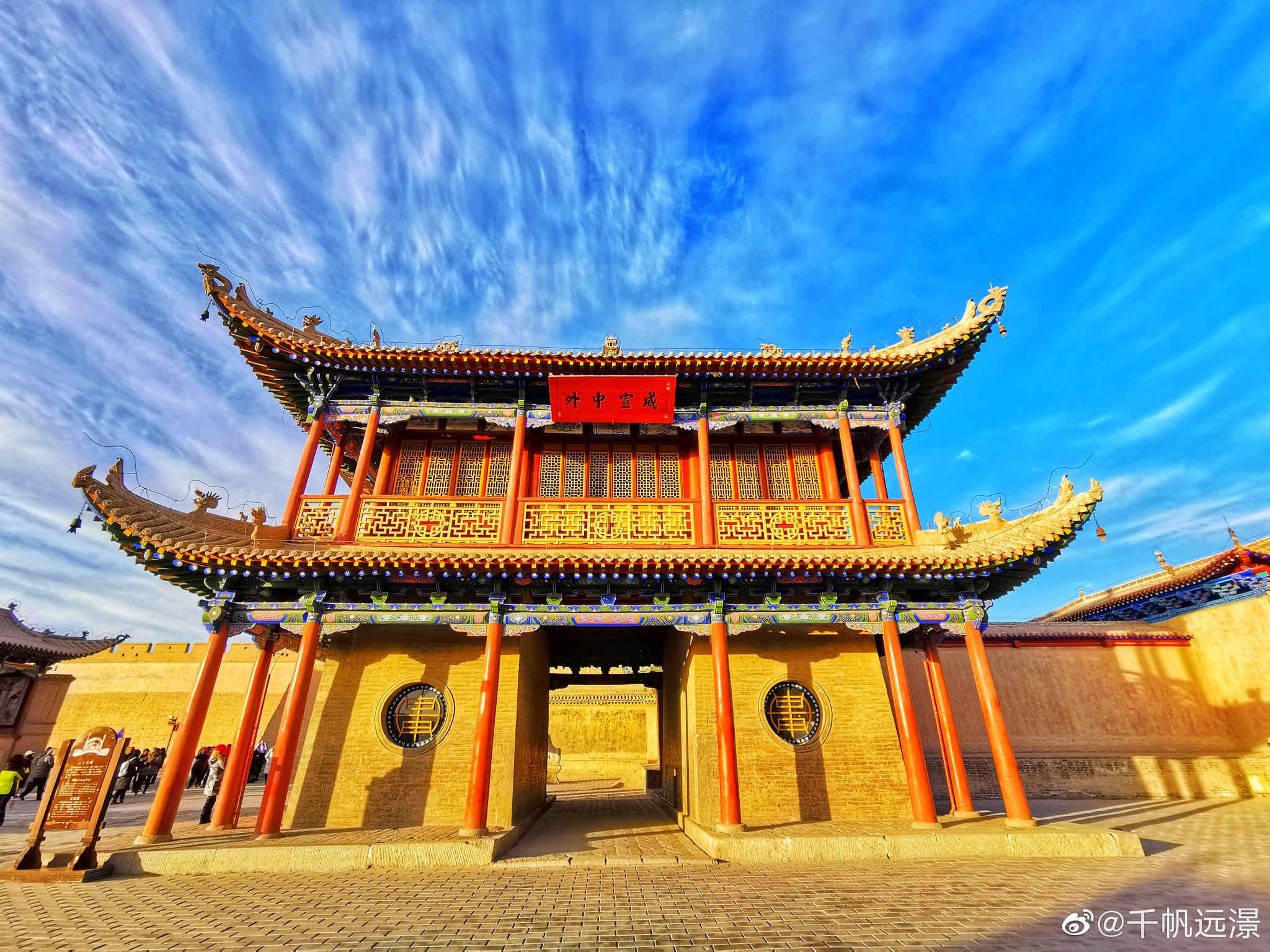 嘉峪关嘉峪关--这座拥有六百多年悠久历史的古城楼