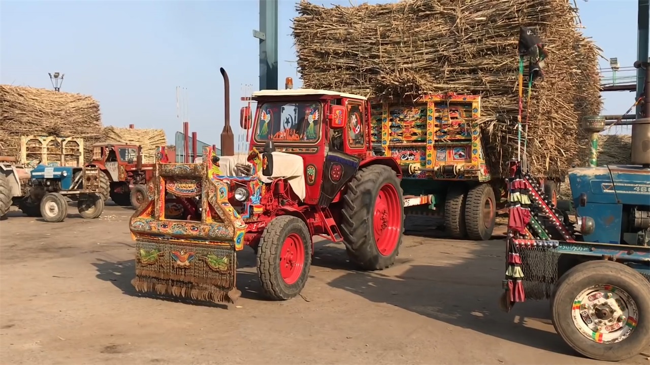 印度拖拉机没自卸功能怎么卸货?用这种机器要不要不引进?