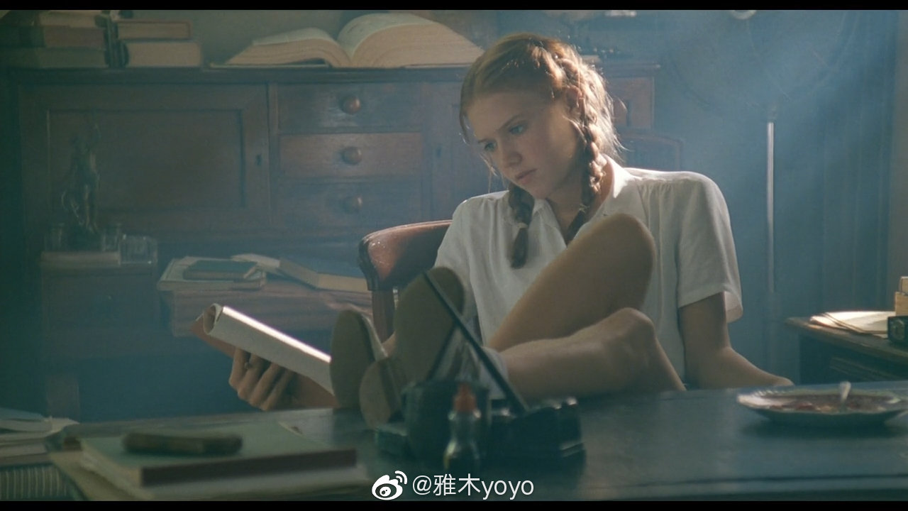  洛丽塔> 阿德里安·莱恩 1998