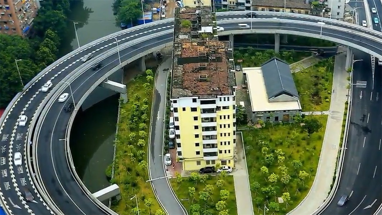 广东"最厉害钉子户"!花几亿元将它圈起来,还成著名景点