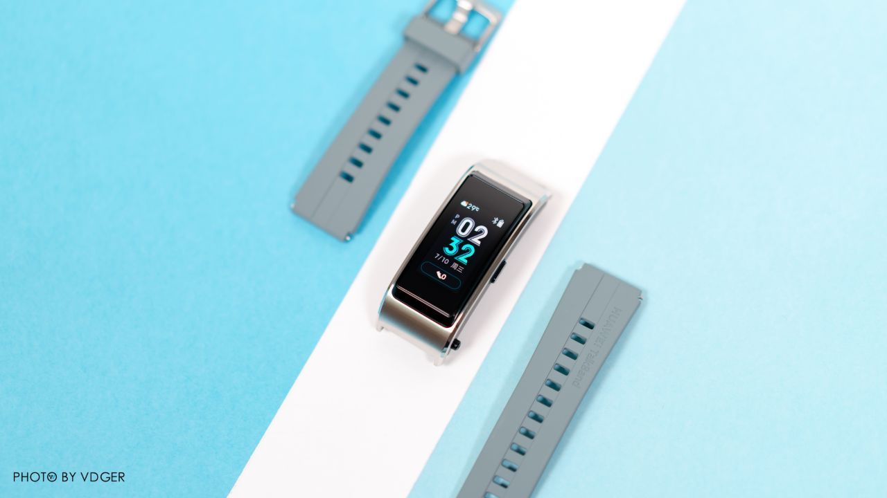 时尚与实用兼得华为手环b5运动版体验铅石青配色很独特