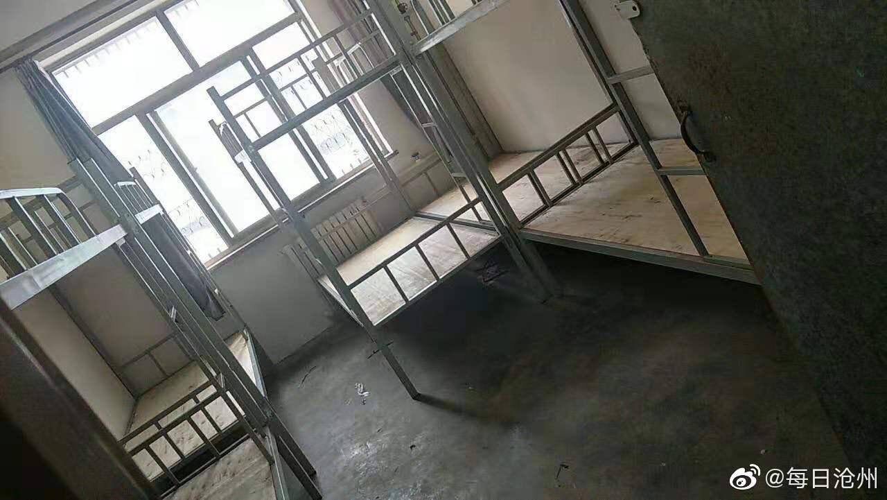 网友爆料沧州青县一中强制学生住宿,学校附近的也要住宿