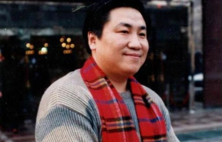 他曾与赵本山齐名,女儿嫁给鹤岗首富之子,女婿颜值却一言难尽