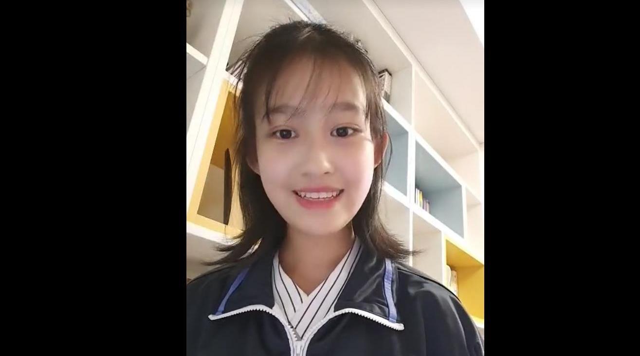 晋城三中小姑娘自创歌曲《等你》为武汉加油