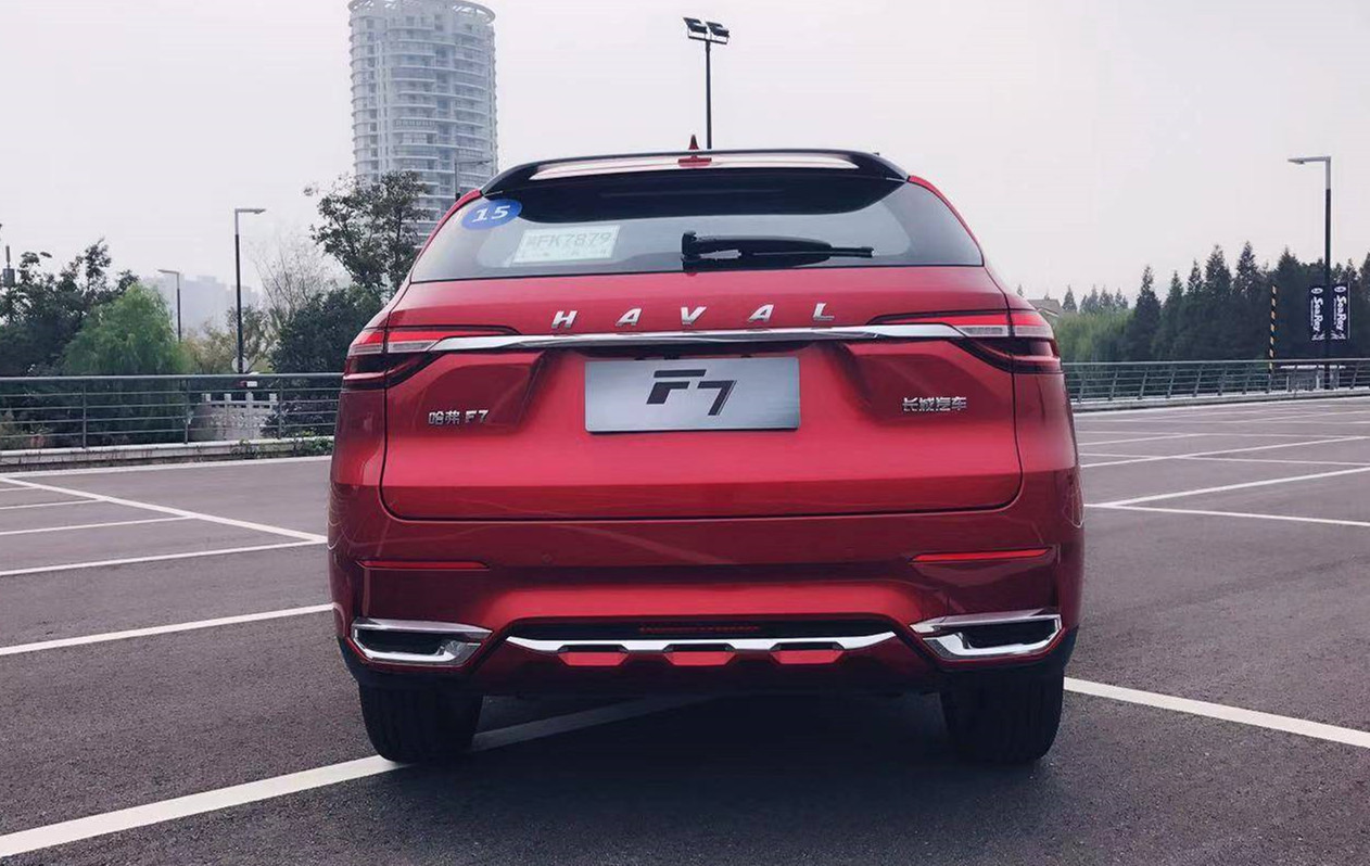 顶配仅14万,配2.0t发动机还带四驱,哈弗f7首月销量破6千