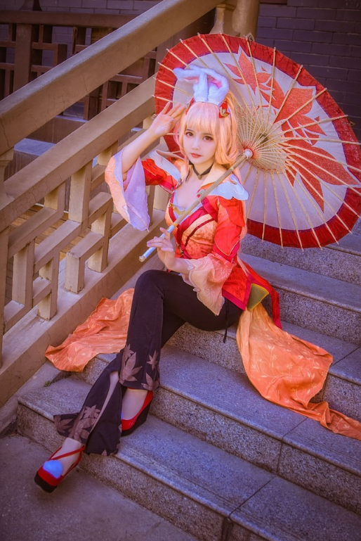 高中生cos公孙离,看到脚上的"攻速鞋",网友:比手办都精致