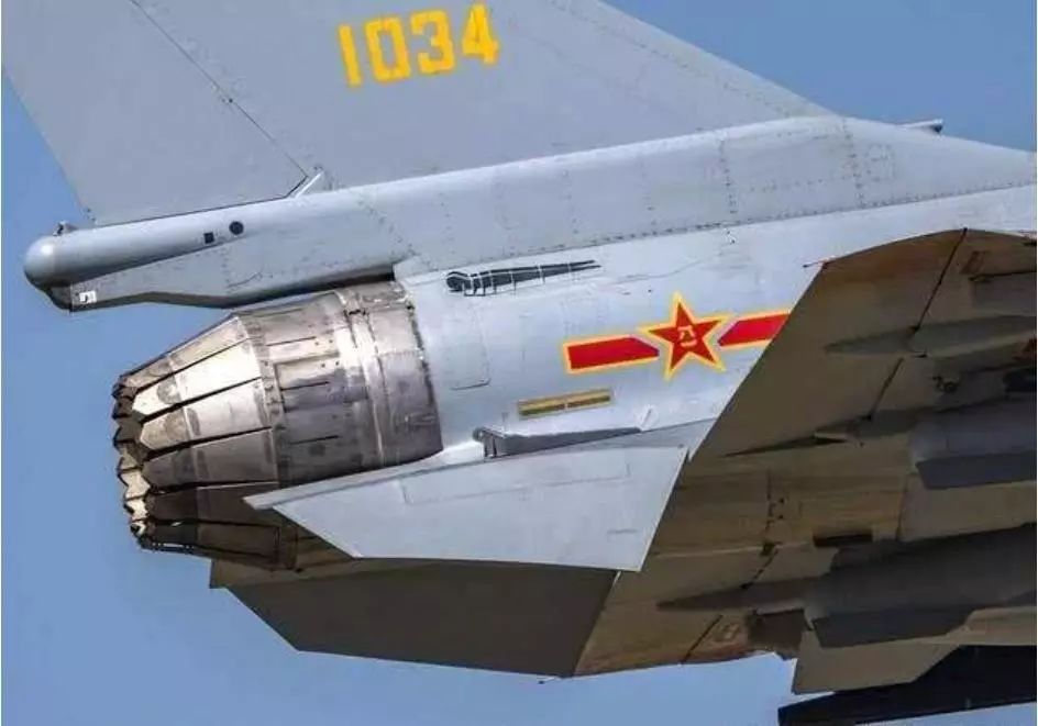 为什么我国的矢量发动机装在歼-10b上,而不是更先进的歼-10c?