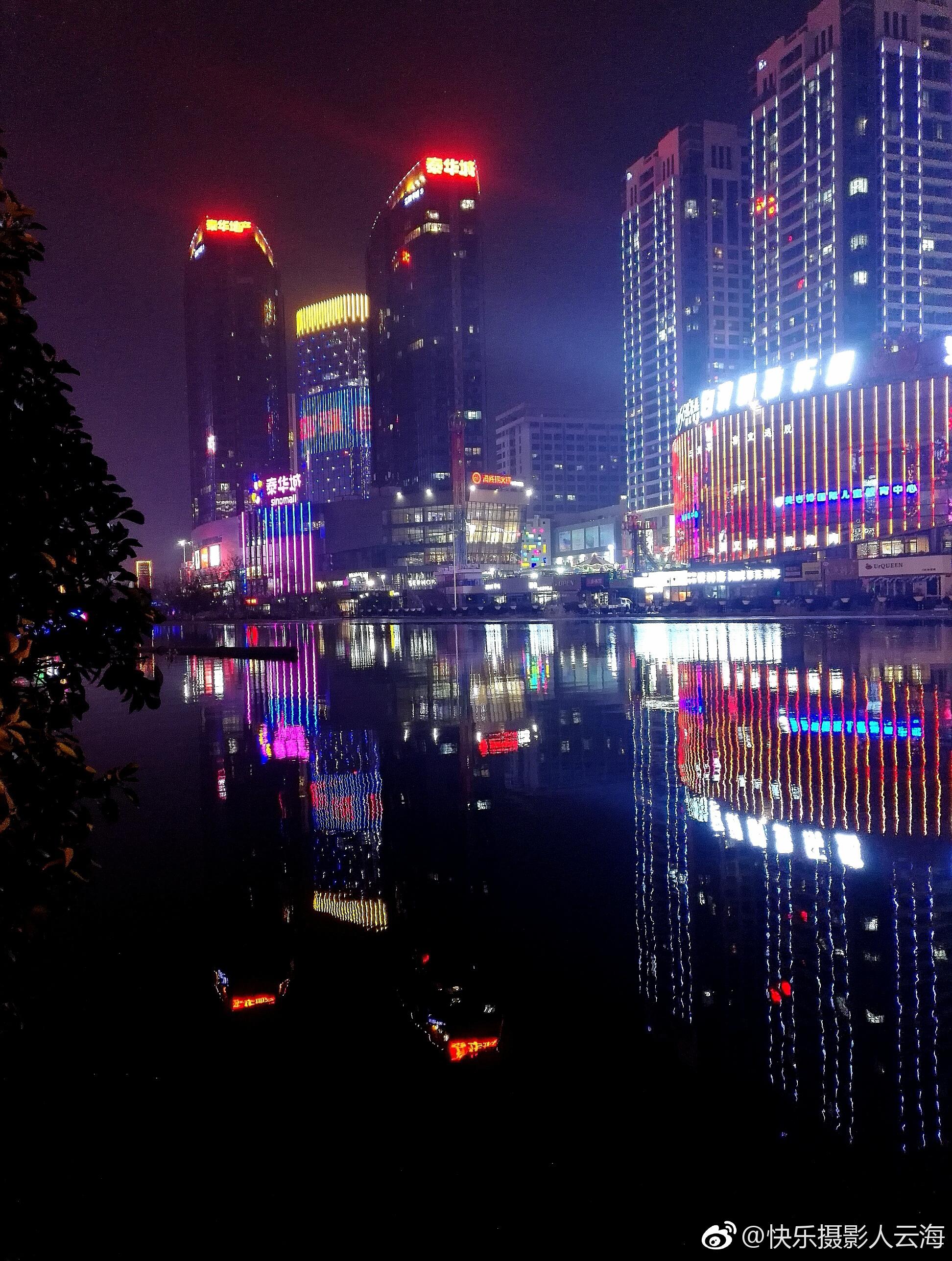 濰坊,白浪河夜景,奎文門一帶.