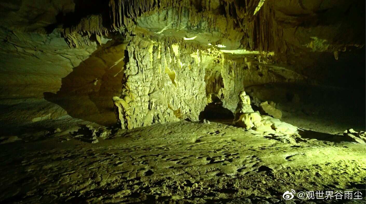 洞穴里的世界,感受《盗墓笔记》般的神秘,每往前一步