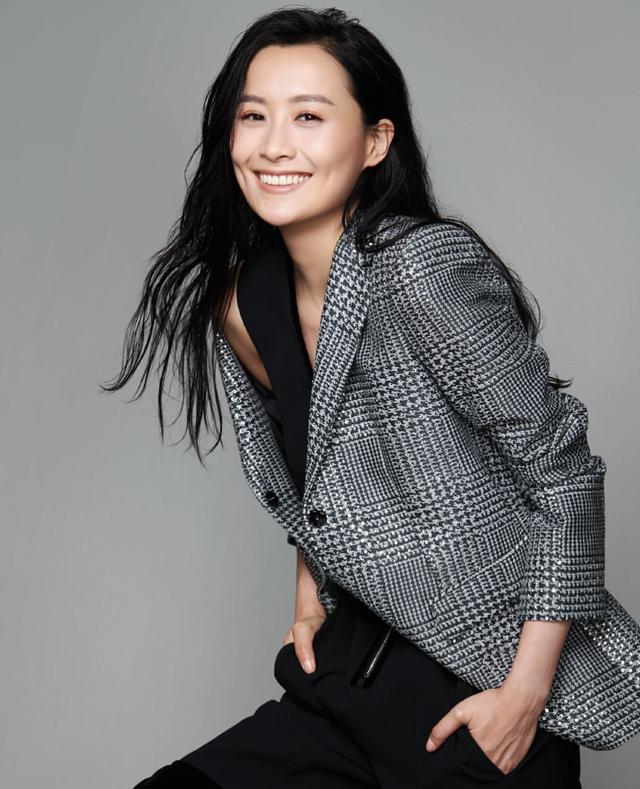 香港艺人陈法拉(fala chen)