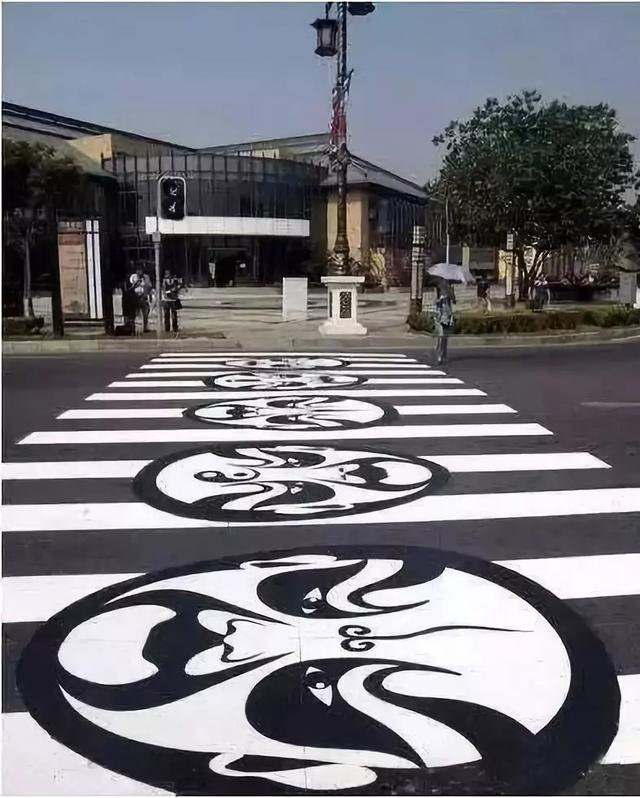 个想法"我想要走遍全世界的人行道啊"走过这样有创意斑马线设计不仅心