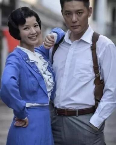 却败给了嫩模,今43岁一人带儿子坚强生活|傅程鹏|程愫|嫩模_新浪网