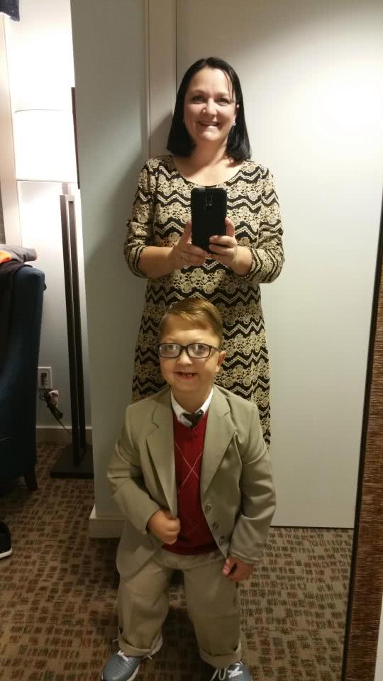 11岁男孩患罕见侏儒症身高仅96厘米,曾被认为难以存活