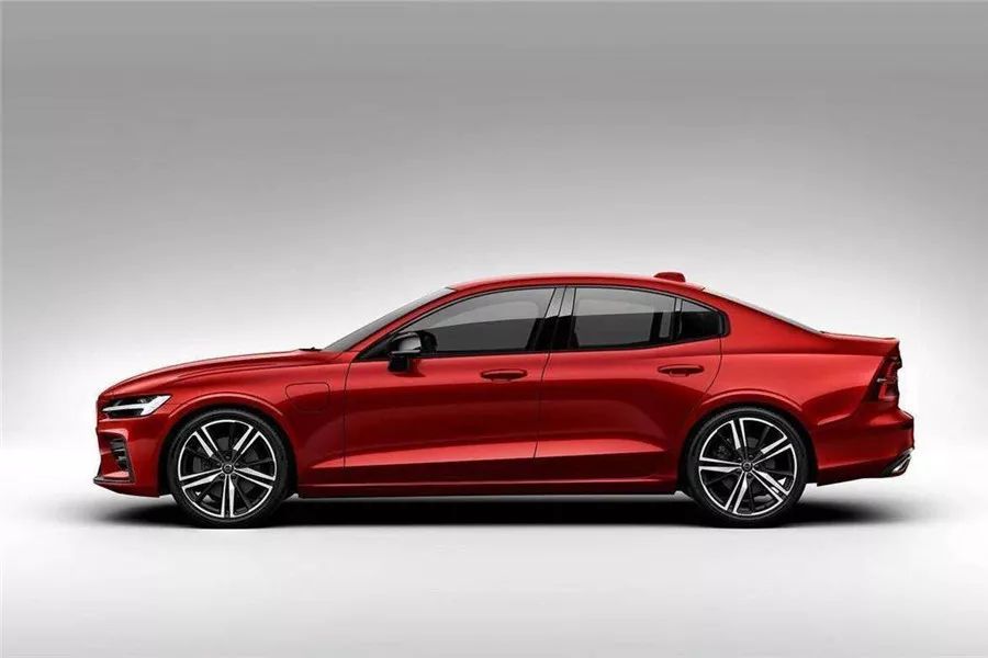 免购置税、还送商业险，沃尔沃全新S60月薪1万养得起吗？