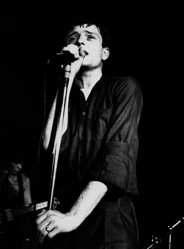 中子星旋转指南又名解读joydivision的26面