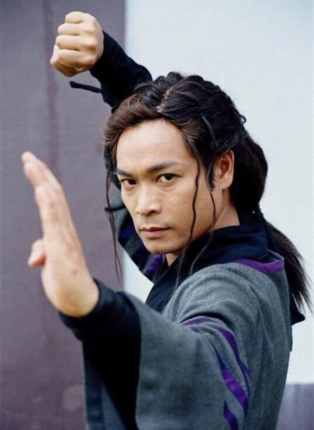 之后郭晋安在《阿旺新传》里再次出演了一次傻子,毕竟之前也演了一次