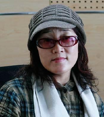 赵丽华开撕刘晓庆,称其整容过度面目狰狞,倪萍的话一针见血