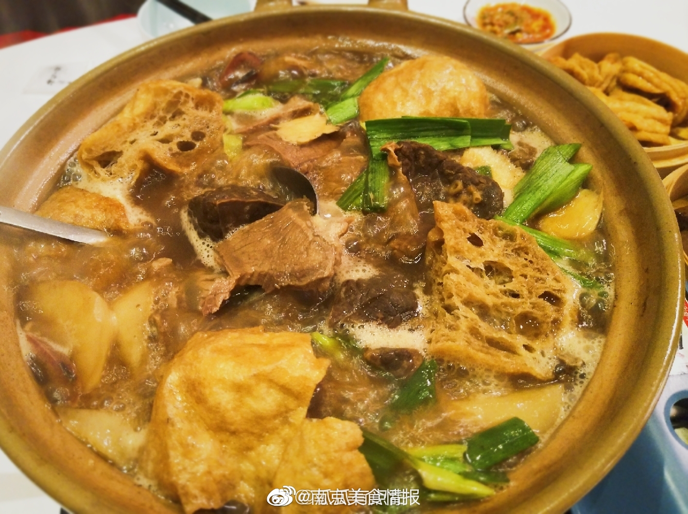 cr@瓜瓜有点甜- 大麦锅王·老广东卤煮烧118元的牛气冲天卤煮牛式火|卤煮|锅王|卤牛肚|牛肺|大麦_新浪新闻