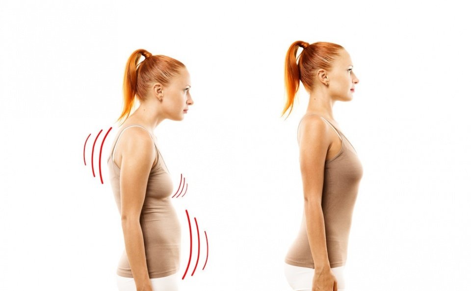 导致圆肩驼背的原因是因为是背部肌肉紧张所以我们应该恢复我们背部