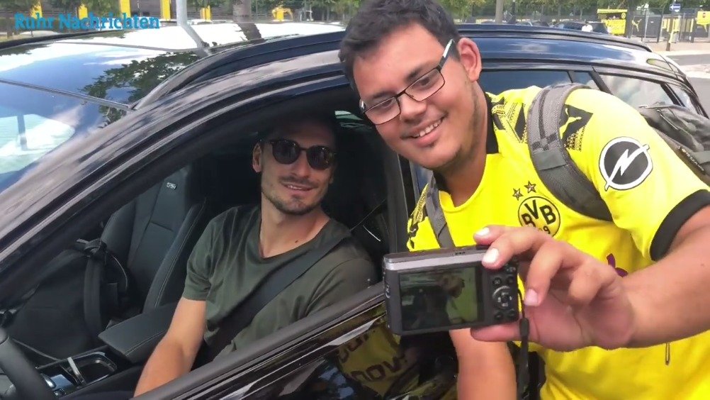 快乐星球:艾雪为了帮助同学,不惜带上情绪控制仪,笨笨不愿这么做