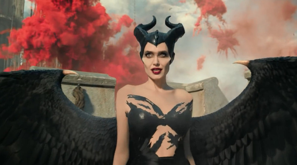 安吉丽娜·朱莉回归!迪士尼真人电影《沉睡魔咒2》发布先导预告.