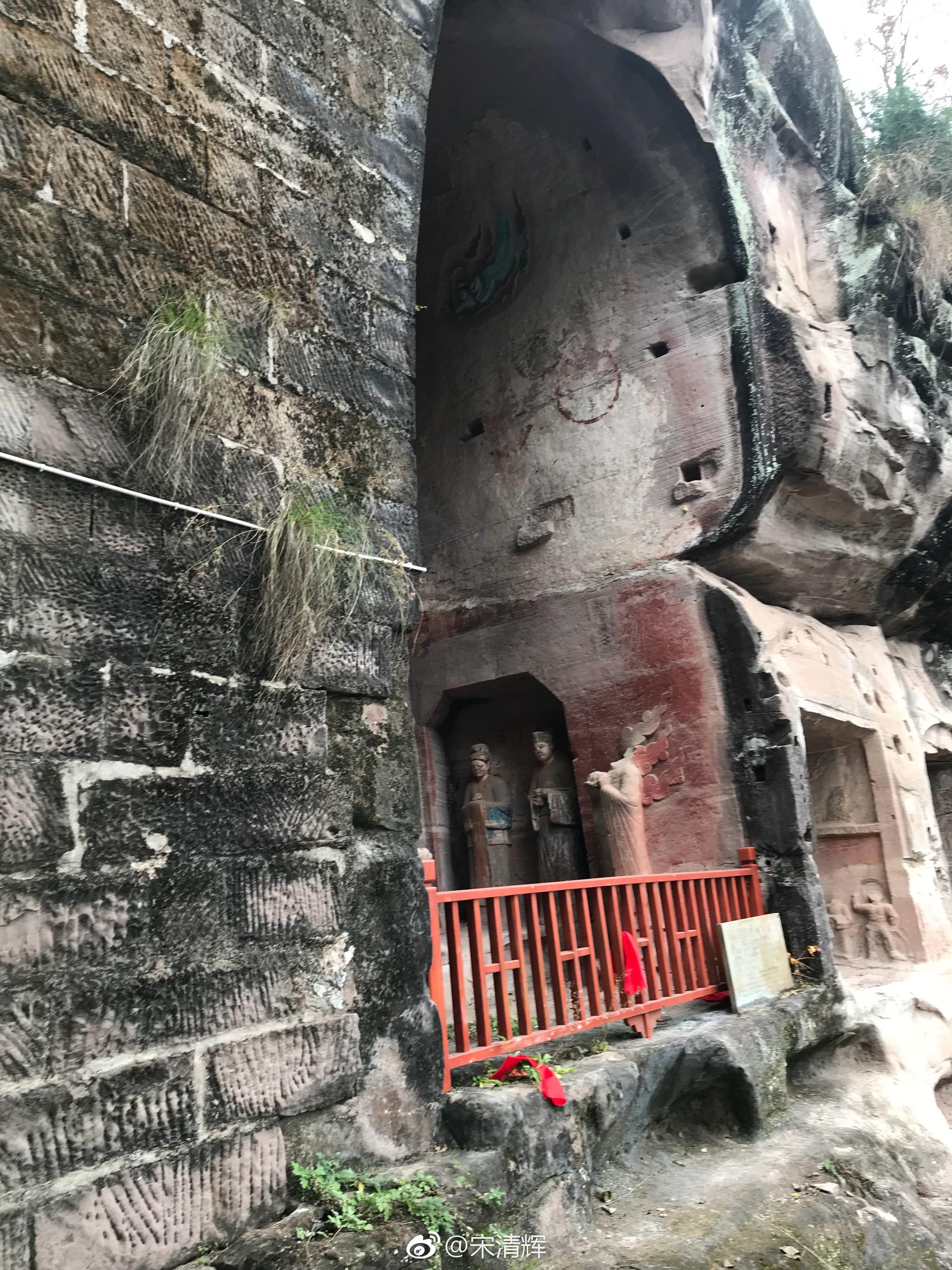 圆觉洞摩崖造像分布在安岳大地上