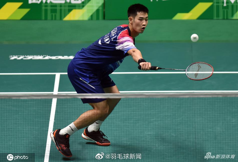 孙飞翔2-0战胜孙完虎,晋级八强.