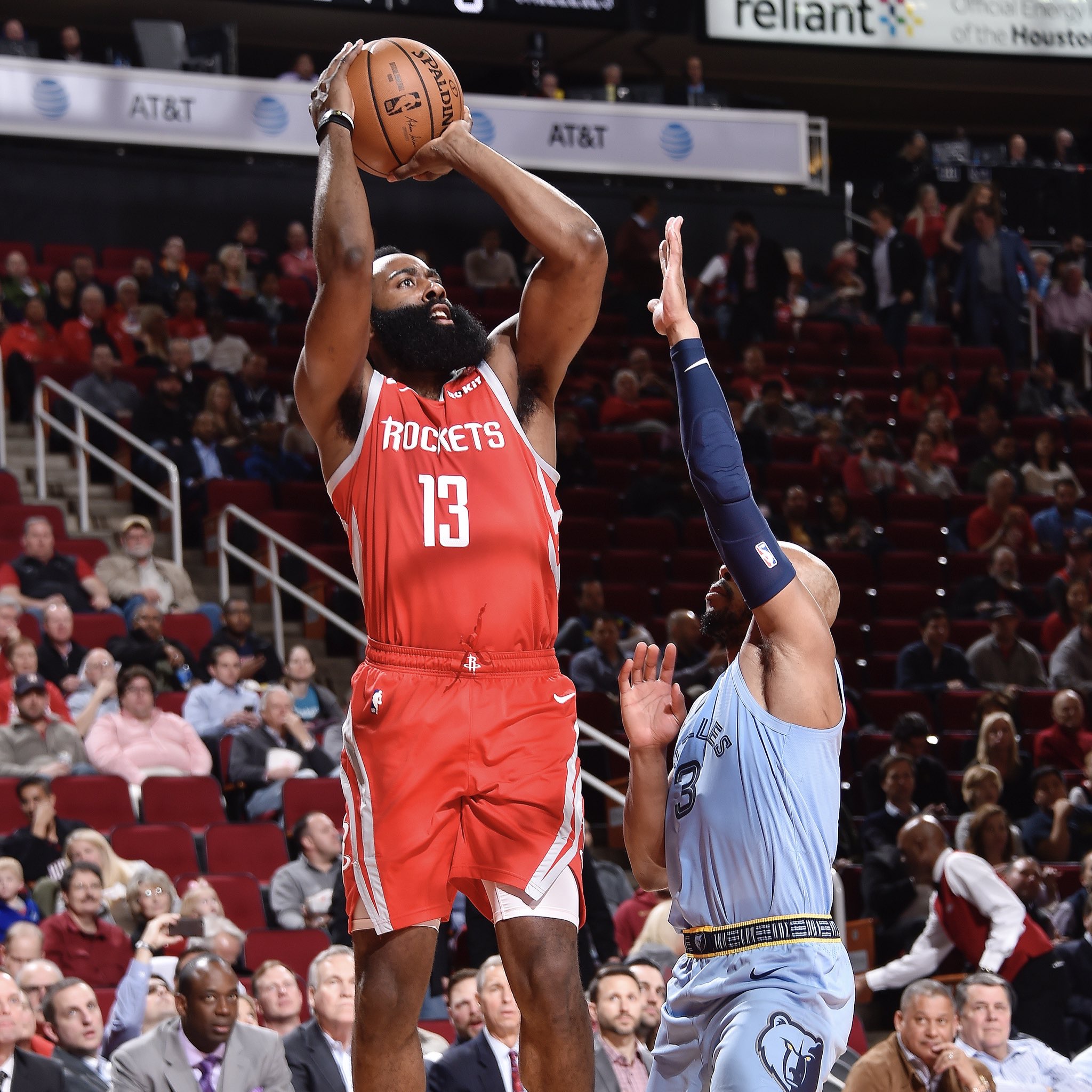 个人表现亮眼难掩团队遗憾