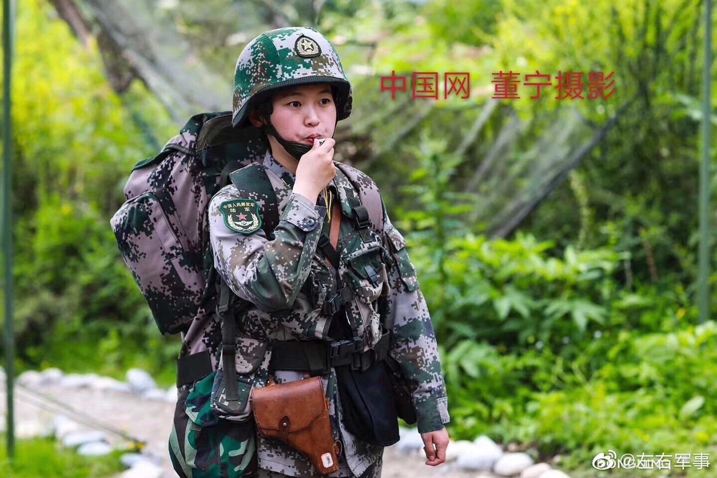 川藏线女汽车兵图片