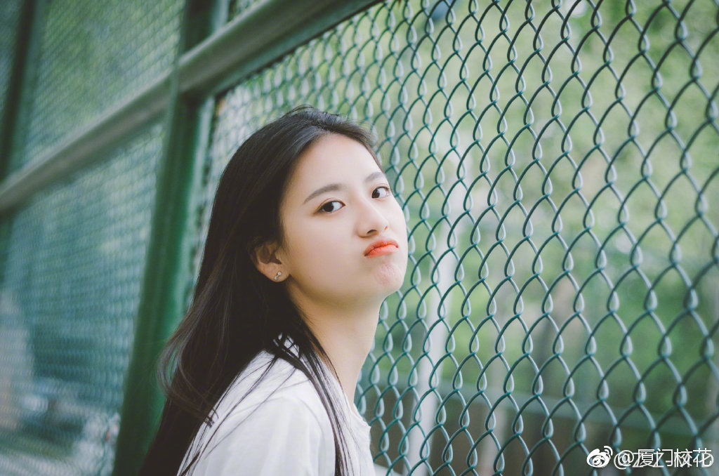 就读于河南师范大学来自河南很有气质的女生你觉得几分呢