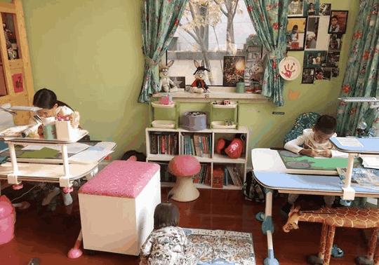 赵文卓的豪华大方家装，儿童房双书桌设计二胎家庭的福音