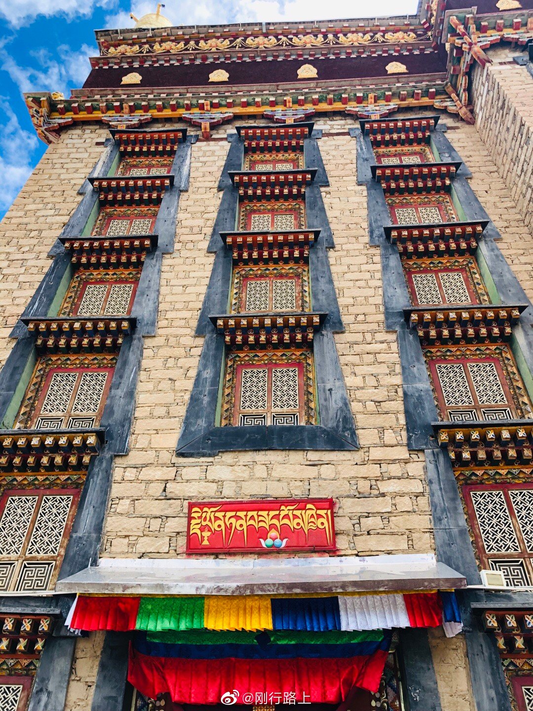 今天来到中壤塘,这里有藏传佛教文化觉囊派|基寺|寺庙|中壤塘_新浪