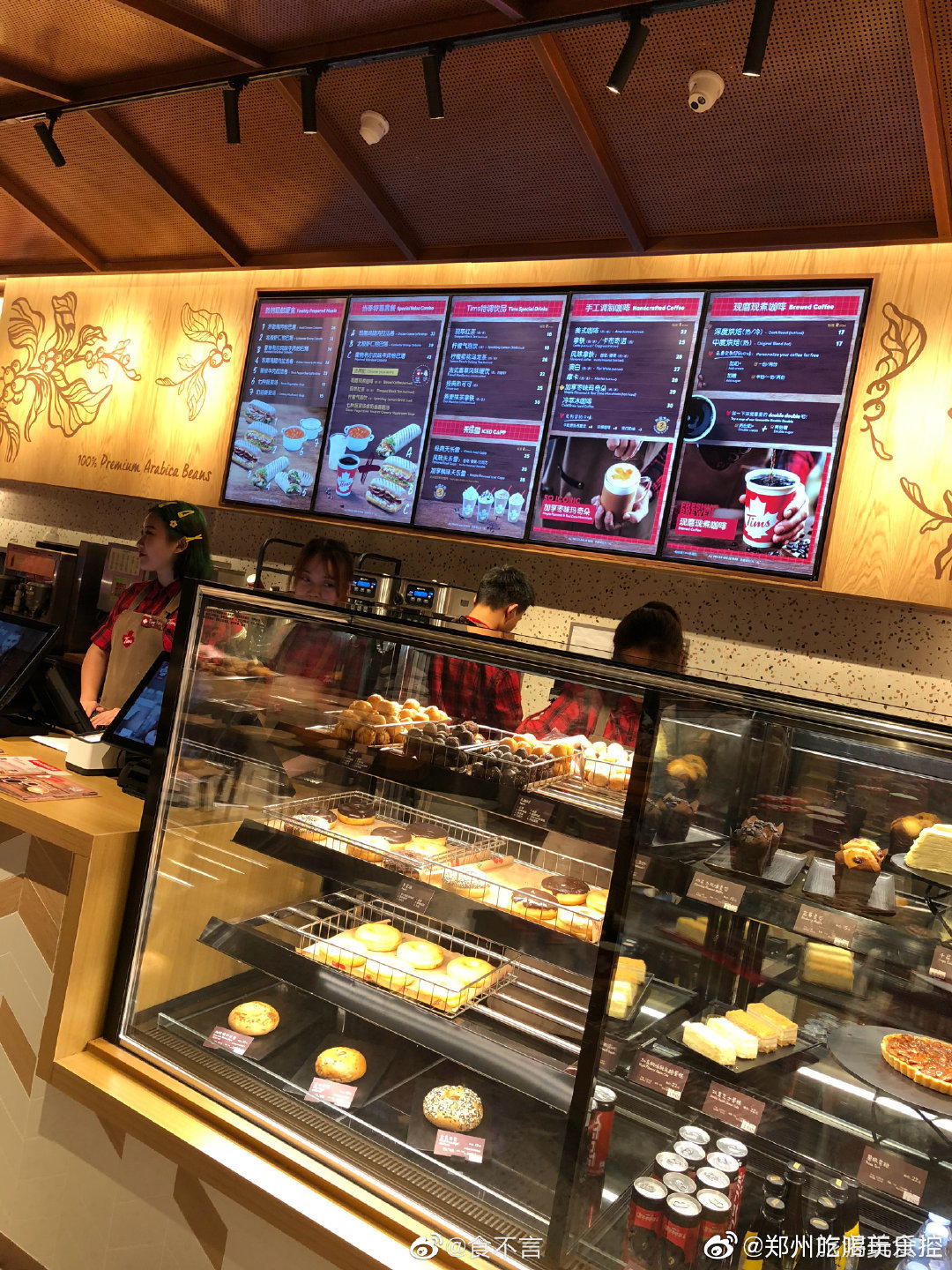 加拿大国民咖啡tim hortons