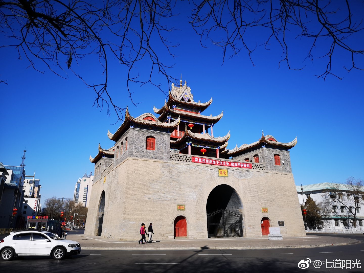 瞧瞧全国空气第一的大银川,这蓝天,醉美!