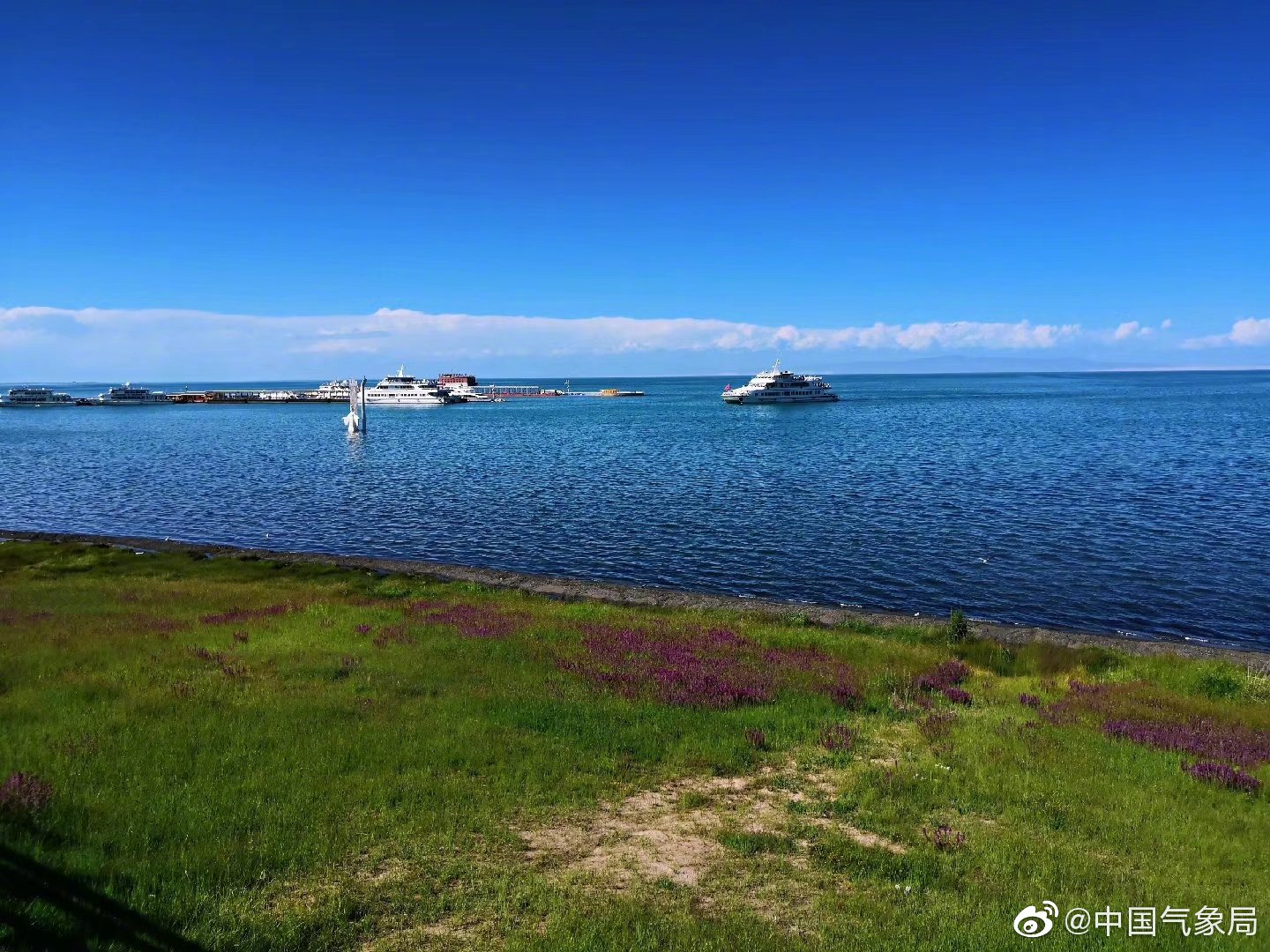 看起来就很凉快海西州茶卡镇