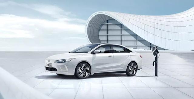 【踢车问答】应该如何看待中保研的帕萨特碰撞测试成绩？