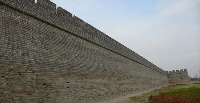 开封城墙乃是全国现存古代城垣中最高城墙,没有之一!