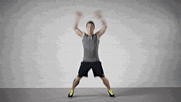 动作3：高抬腿（强度增加）