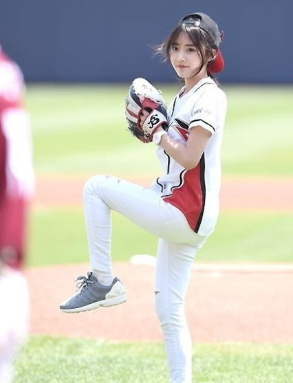 《婚纱》小女孩金香奇,《美妙人生》郑多彬,长大后成同专业同学