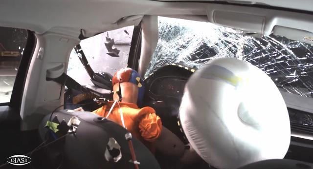 【踢车问答】应该如何看待中保研的帕萨特碰撞测试成绩？