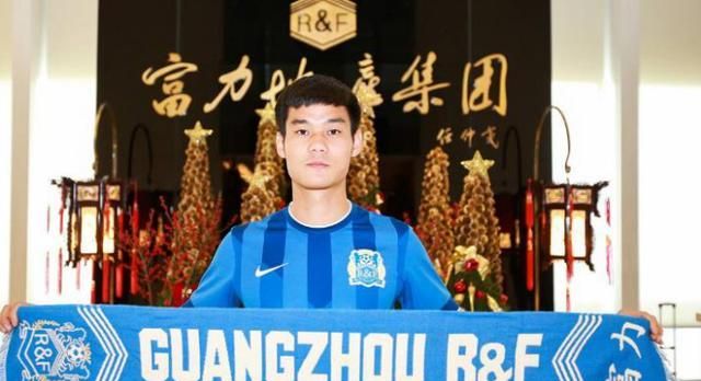 他是恒大中卫最失败的引援,离队后却迎来爆发|弋腾|刘殿座|恒大_新浪