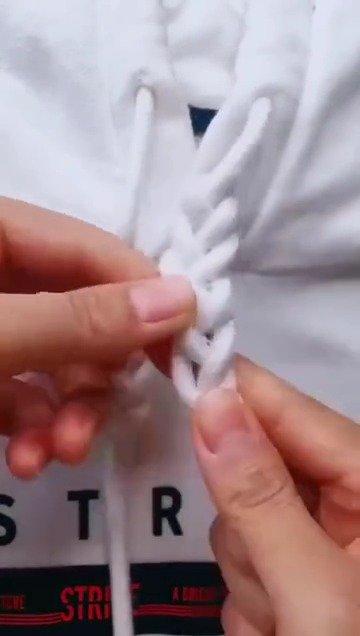 看几眼就能学会的"小麦穗"卫衣结!