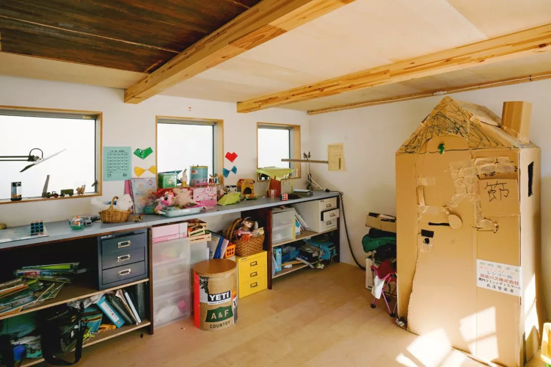 市中心最强违建房：没屋顶，一家五口每天露营、烧烤、泡温泉（组图） - 31
