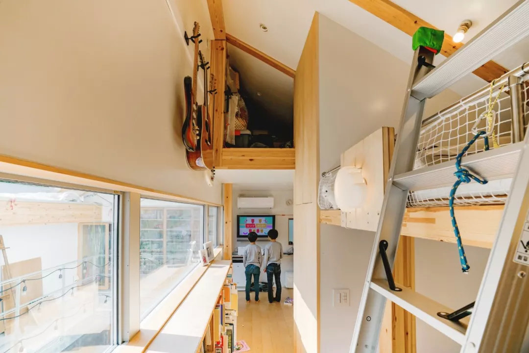 市中心最强违建房：没屋顶，一家五口每天露营、烧烤、泡温泉（组图） - 28