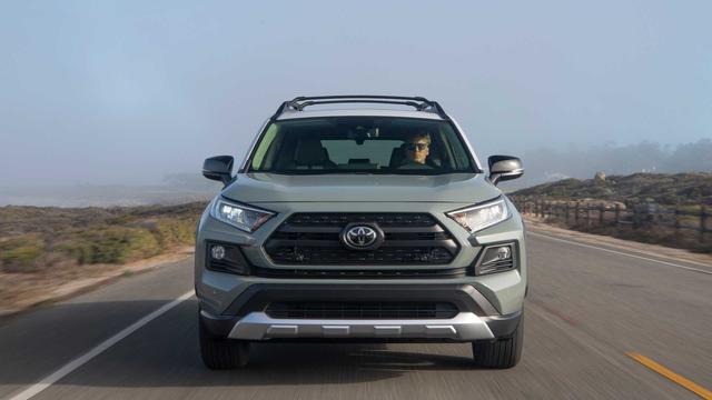 换装全新rav4前脸丰田全新一代汉兰达测试谍照曝光