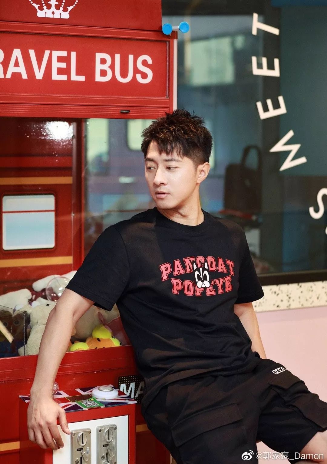 郭家豪上海至重庆感受夏天热度