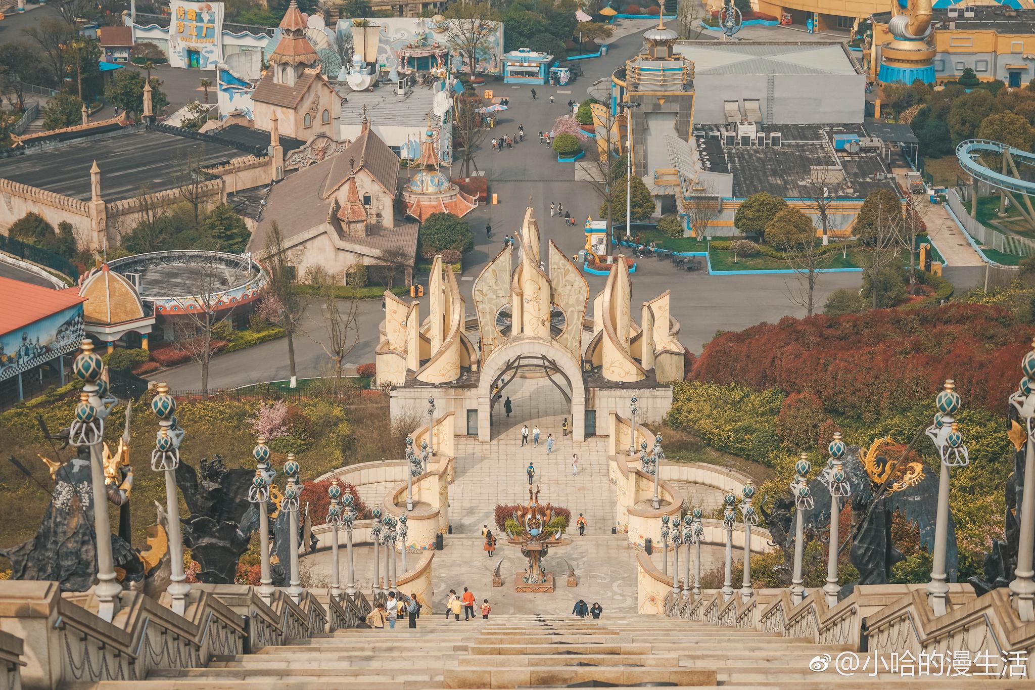 圣殿山是常州嬉戏谷的标志景点不能错过略高